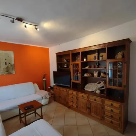 A Cozy And Private With A Spectacular View