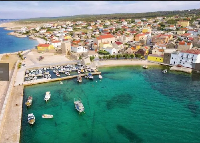 A Cozy And Private With A Spectacular View Ražanac