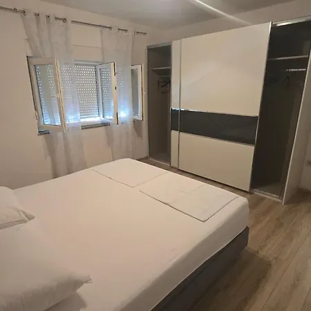 A Cozy And Private With A Spectacular View Ražanac