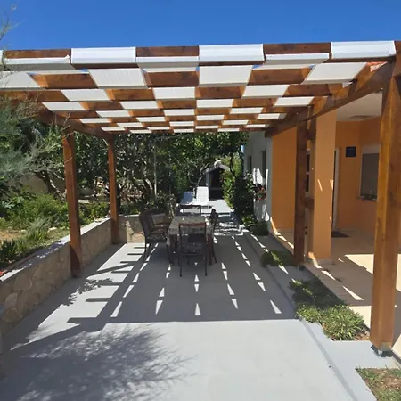 Nyaraló A Cozy And Private With A Spectacular View Ražanac